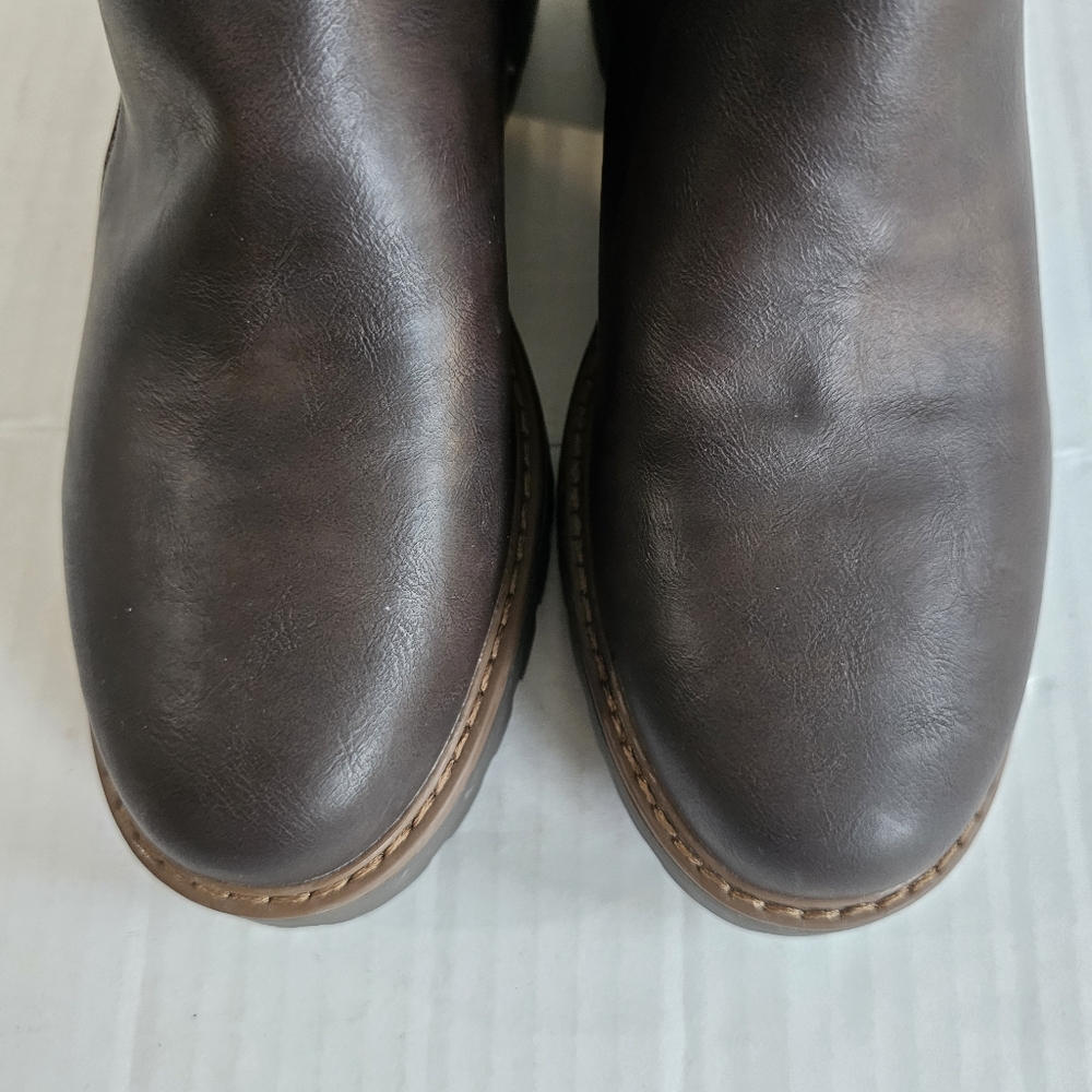 Rock & Candy Lorelai Boots Size 8.5 Brown Lug Soles Side Zipper Faux Leather - Picture 3 of 15